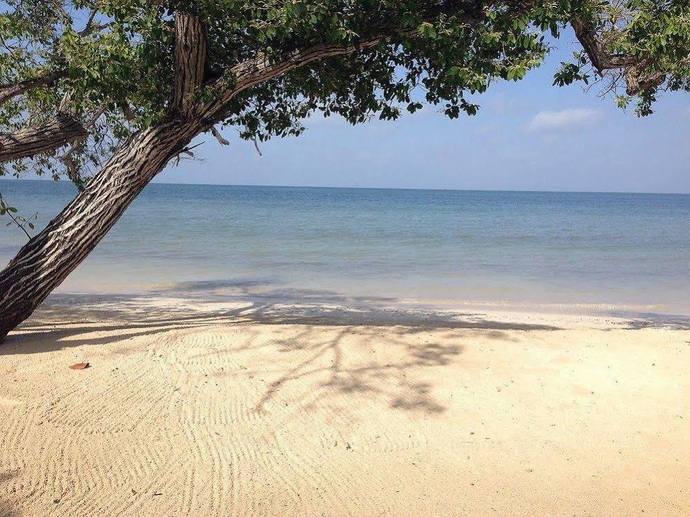 Sabai Beach Hotel Isla Barú Kültér fotó